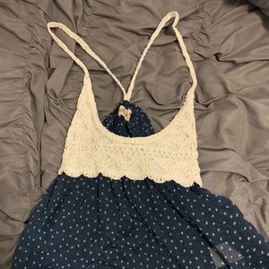 Hollister tank